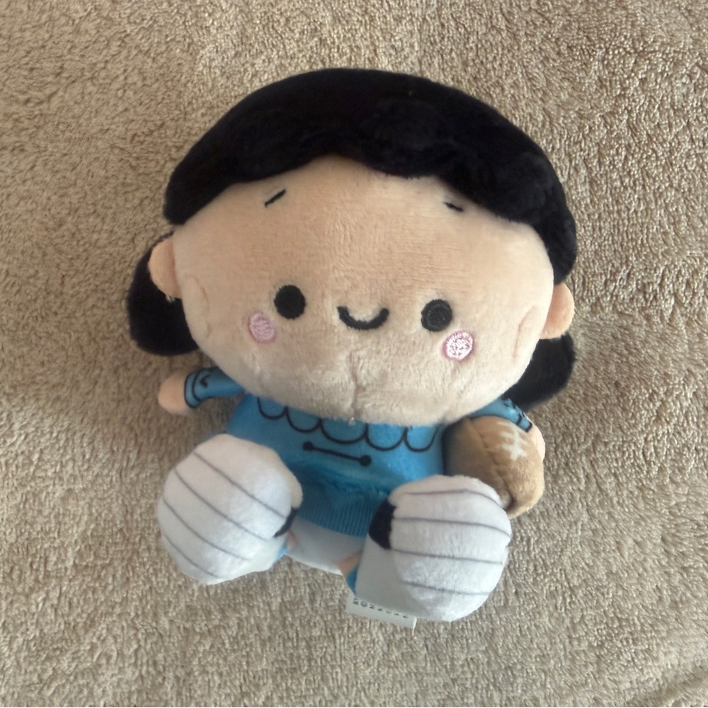 Hallmark “Lucy” peanuts Plush Toy